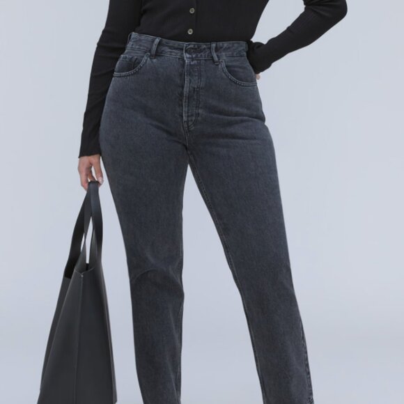 Everlane Denim - Everlane The '90s Cheeky Hourglass Jean Size 29 in Washed Black, Brand New